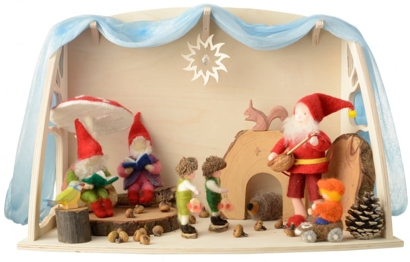 De Noest Nature Table Display Stage - small and large