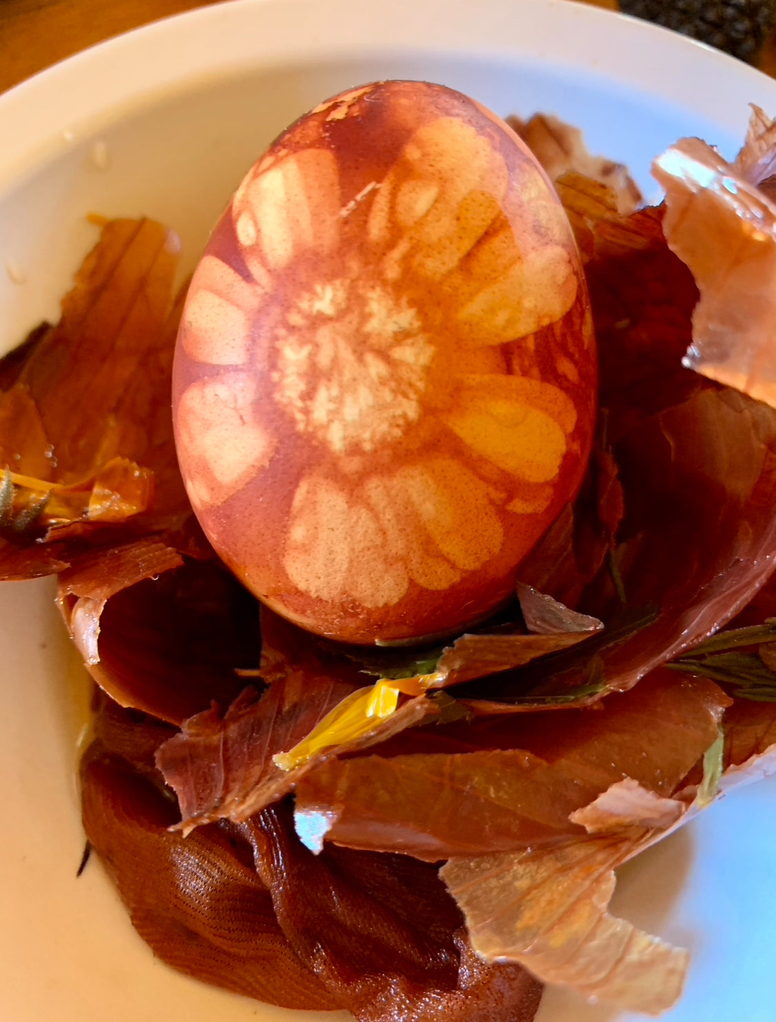 Onion skin natural dye eggs for the Nature table for Easter in Autumn