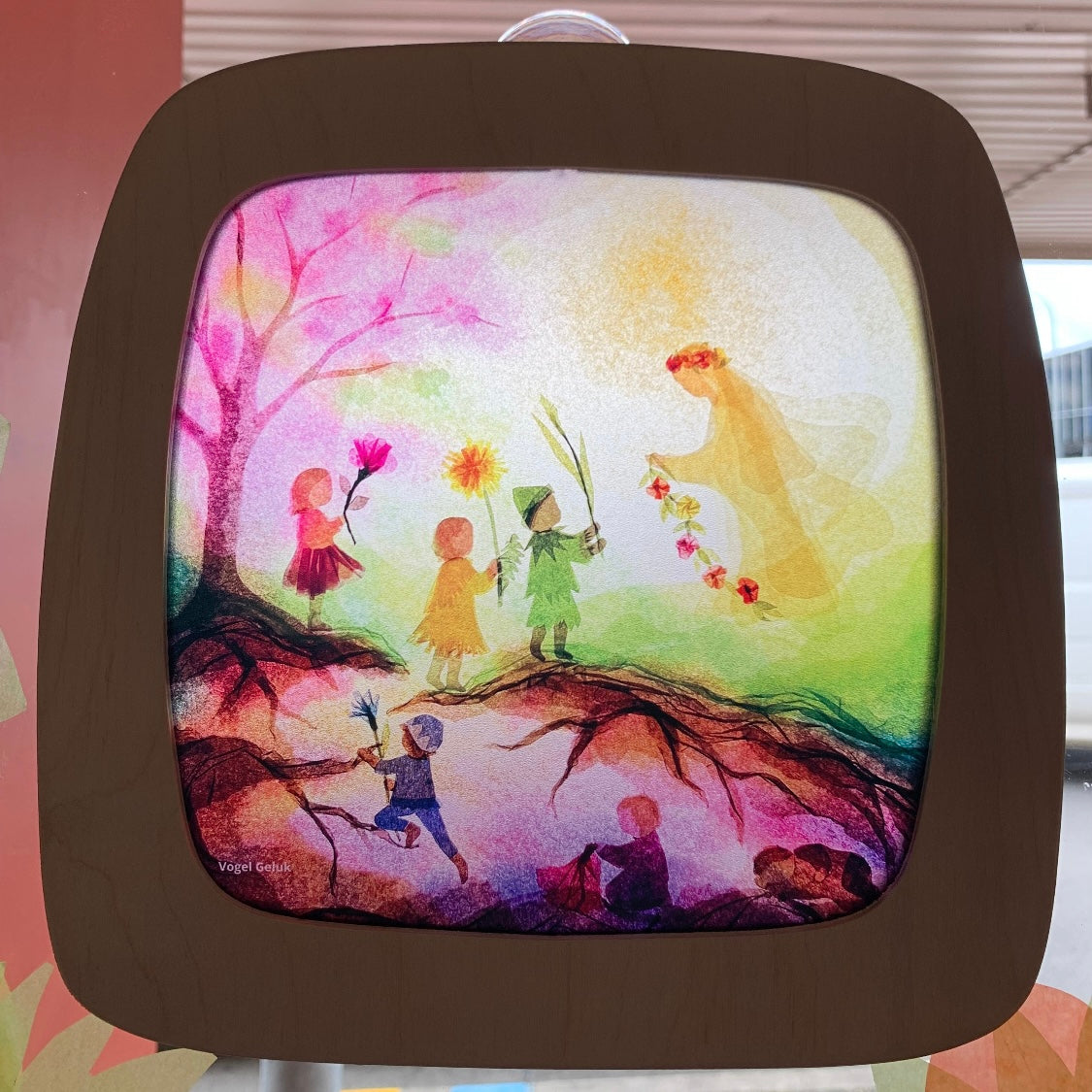 Toverlux frame silhouette illuminated with natural light behind