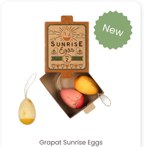 Grapat Sunrise hanging tree decorations in warm golden tones