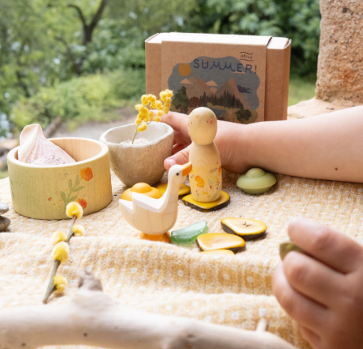 the contents of the fourth seasonal box includes a minature Ostheimer goose