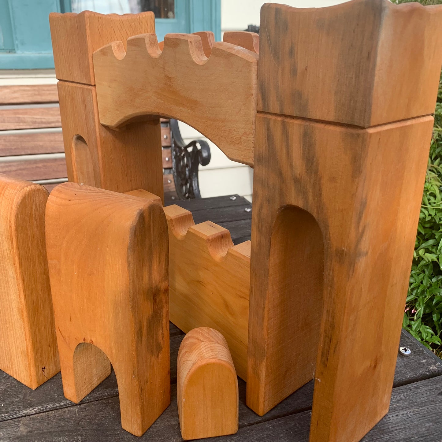Ostheimer Castle Gateway Set with Two Towers