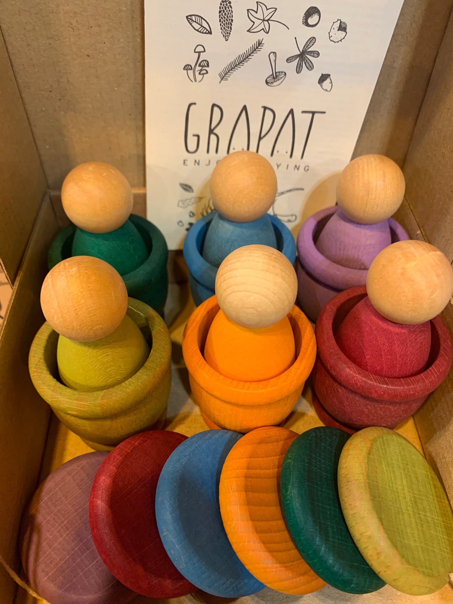 Grapat Nins, Mates & Coins